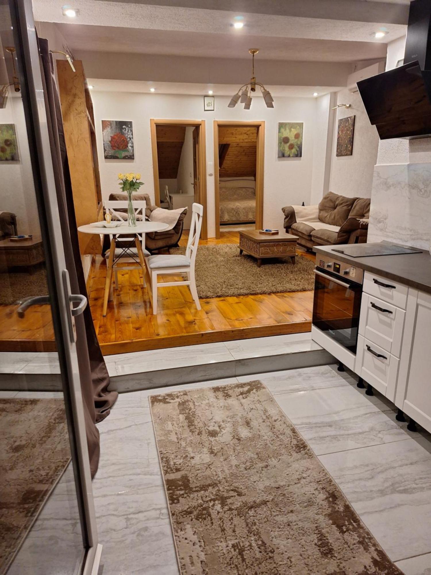 Apartmani Vuk Cetinje Esterno foto